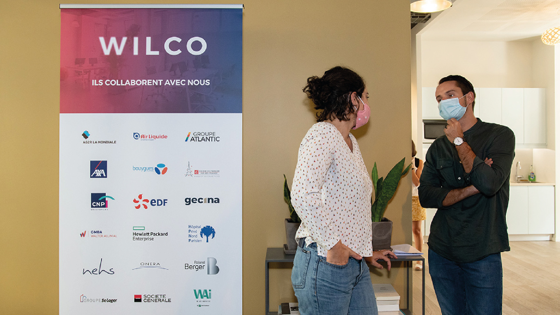 Membres de Wilco debout - Réalisation Wilco