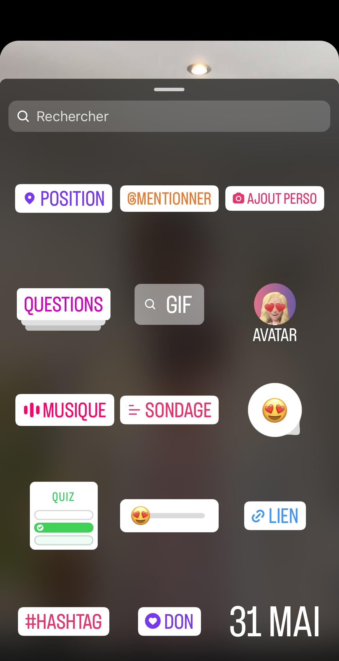 Capture d'écran des stickers que propose Instagram pour ses stories